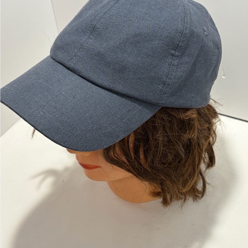 H&M Women’s Casual Gray Cap/Hat NWOT
